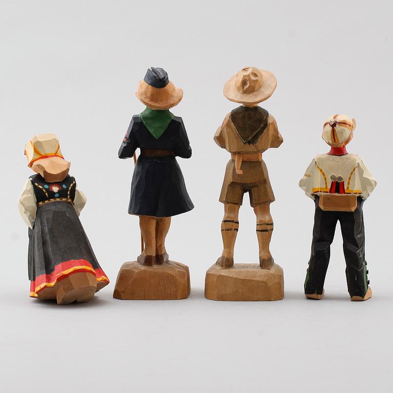 FIGURER, 4 st, skuret och målat trä, Norge.