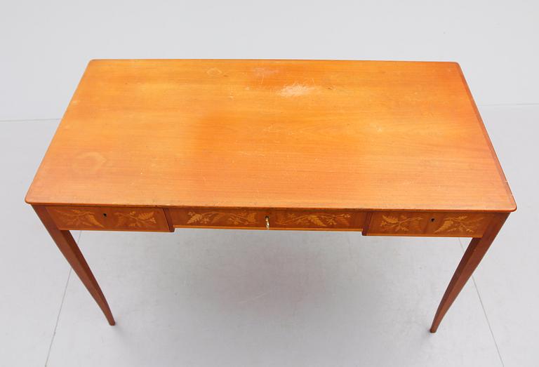 SKRIVBORD, "Guldheden", Carl Malmsten, 1900-talets mitt.