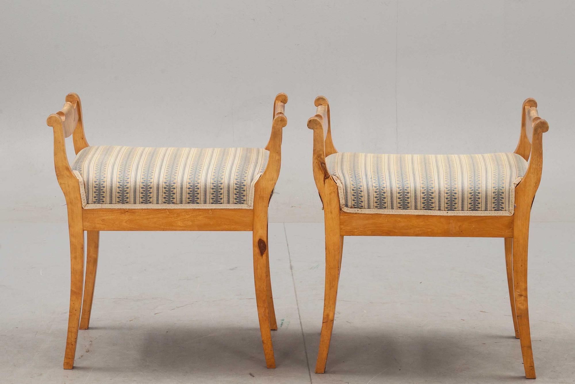 TABURETTER, ett par, Karl-Johan, 1800-tal.