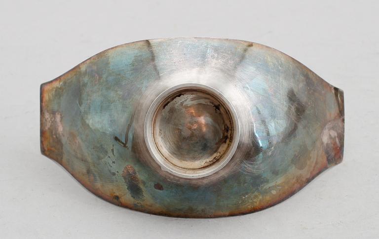 SKÅL, silver, T Kullander, 1964. Vikt ca 173 gram.