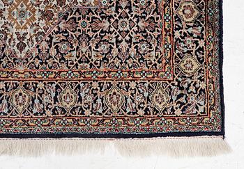 Rug, Ghom part silk, approx. 165 x 107 cm.