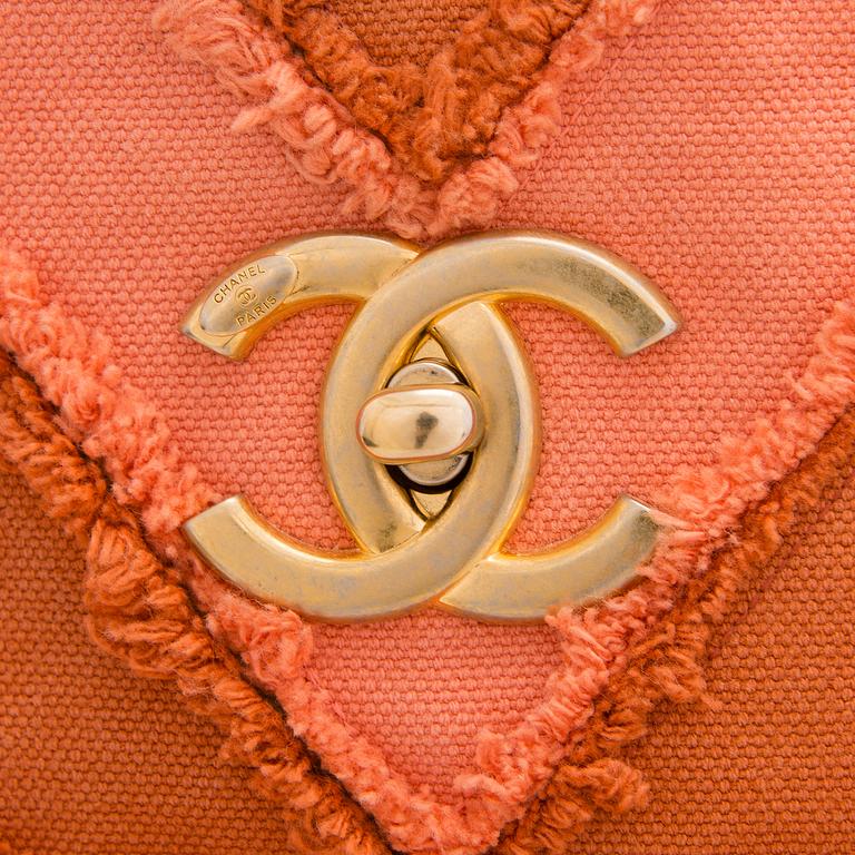 CHANEL, 'Canvas Chevron Patchwork Shopper Tote Bag', 2017.