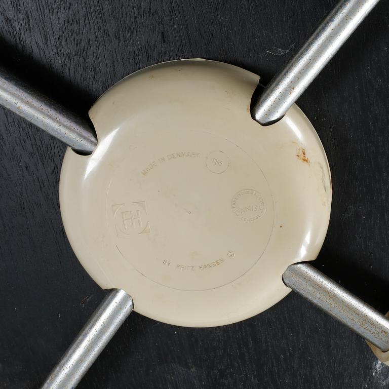 Four chairs, model Myran, designed by Arne Jacobsen for Fritz Hansen, made 1969.