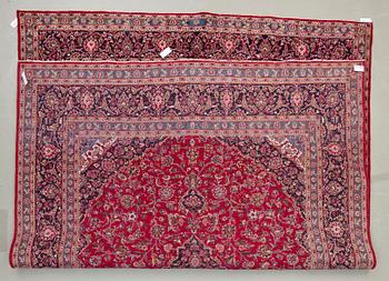 MATTA, sannolikt Keshan. Ca 390x285 cm.