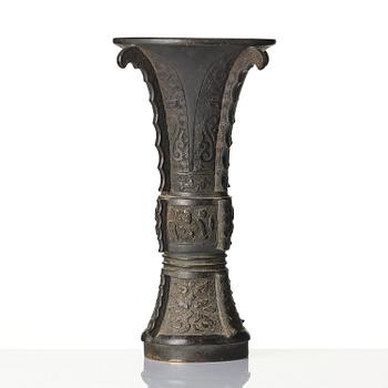 An archaistic bronze vase, Gu, late Ming dynasty/early Qing dynasty.