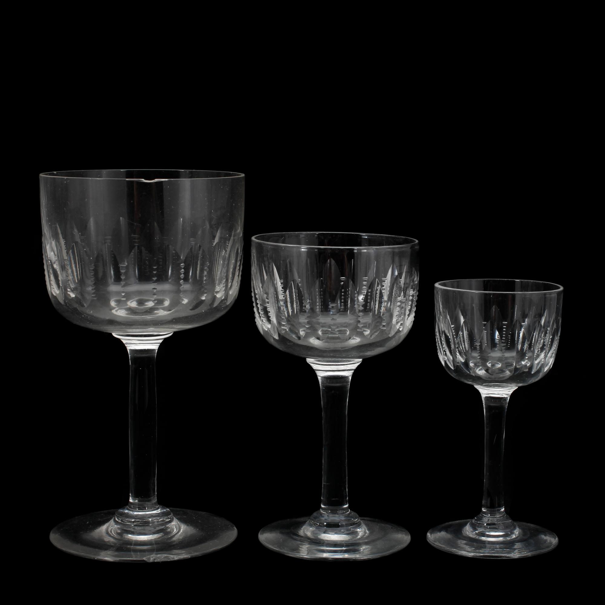 GLASSERVIS, 69 delar, 1900-talets första hälft.