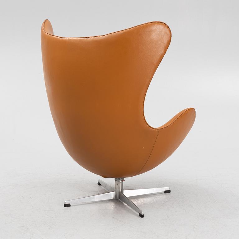 Arne Jacobsen, a faux leather upholstered 'Egg chair', Fritz Hansen Denmark.