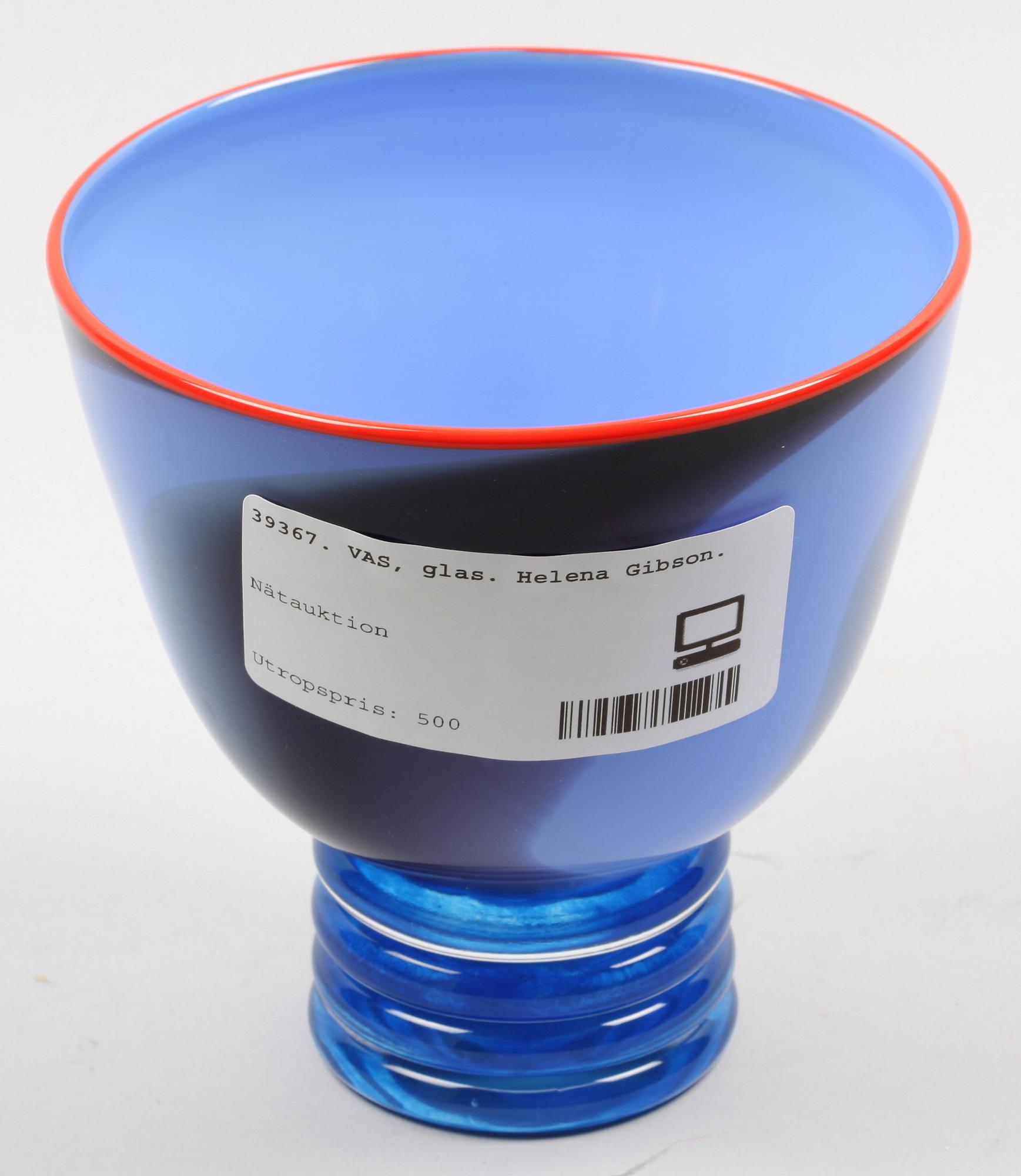 VAS, glas. Helena Gibson.