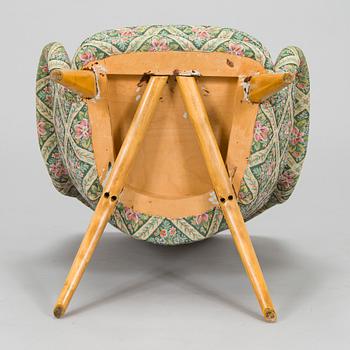 Carl Gustaf Hiort af Ornäs, a mid-20th century 'Pedro' armchair for Hiort Tuote Puunveisto Oy - Träsnideri Ab.