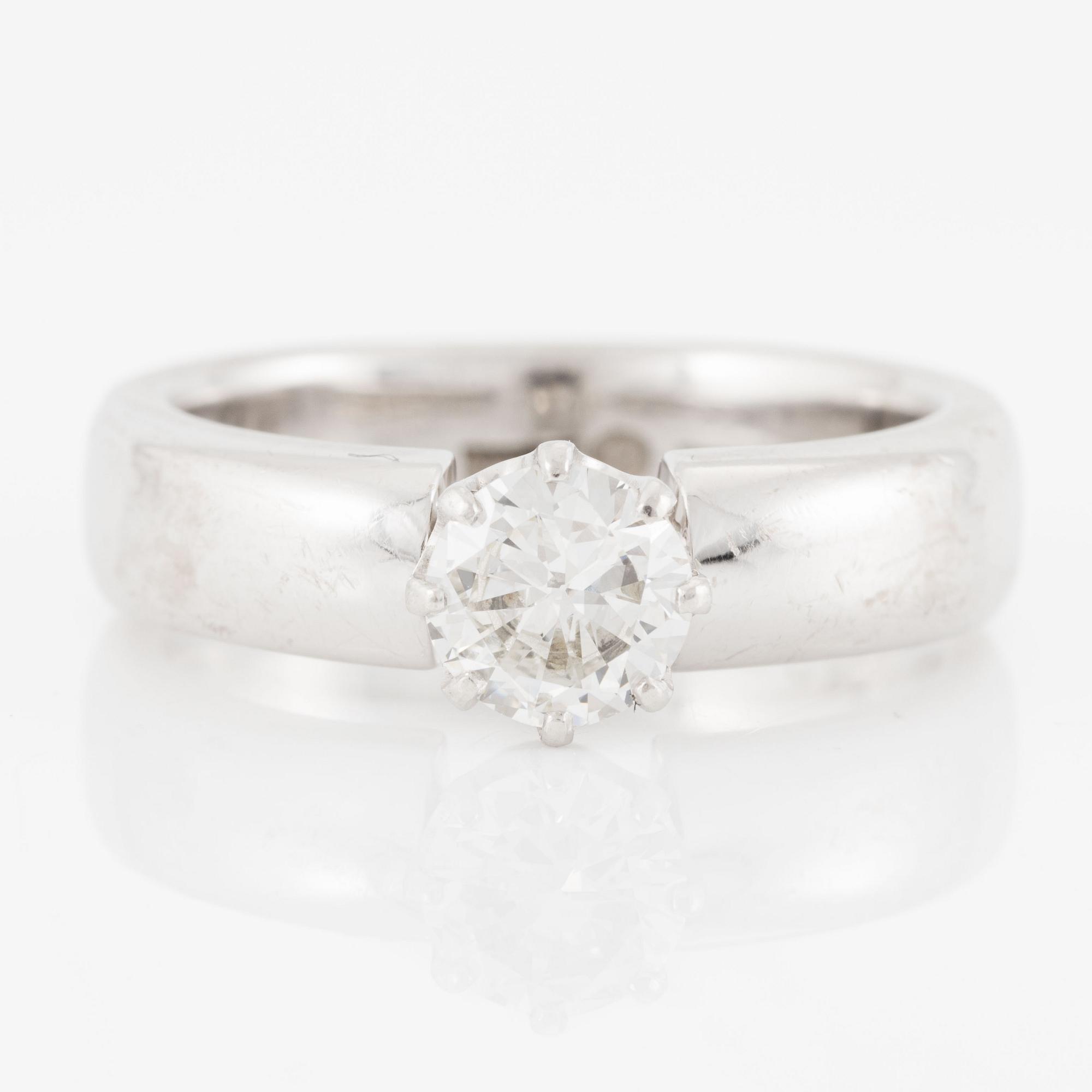 Ring, 18K white gold with brilliant-cut 0.85 ct.