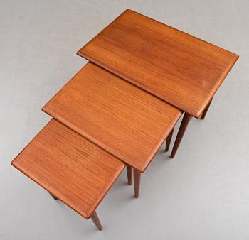 SATSBORD, 3 delar, 1900-talets andra hälft.