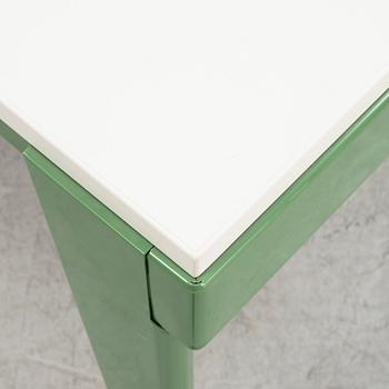 Jean Prouvé, skrivbord, "Bureau Métallique 1946", ur serien Prouvé RAW office edition, G-Star, Vitra, 2000-tal.