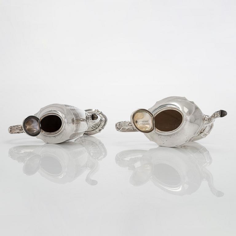 A five-piece sterling silver coffee and tea service, and 12 spoons, USA, first quarter of the 20th century.