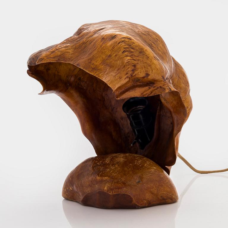 A mid-20th century table lamp.