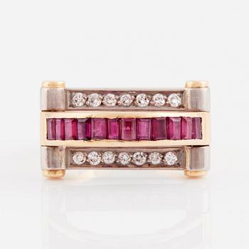 Glenn Roll an 18K gold ring set with rubies and brilliant cut diamonds, Stockholm 1986.