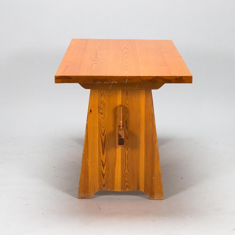 Göran Malmvall, a pine table, Svensk Fur, mid-20th century.