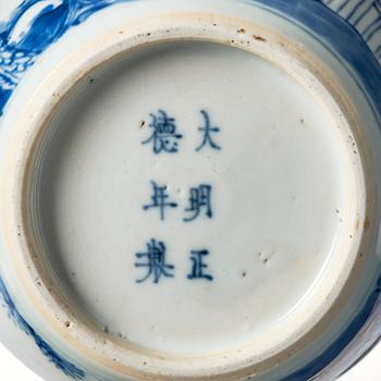 A blue and white jar, 18th century.