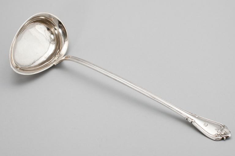 SOPPSLEV, silver, Göteborg 1870. Vikt ca 267 g.