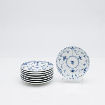 Royal Copenhagen, Service pieces, 20 pieces, porcelain, "Musselmalet helblond and halvblond", Denmark.