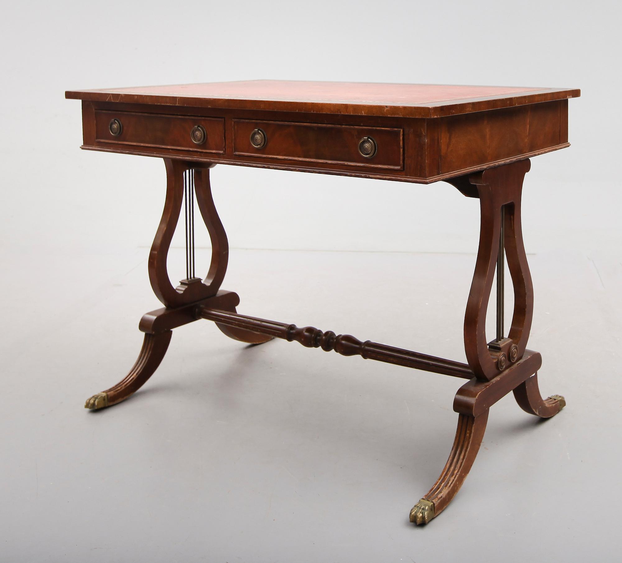 SKRIVBORD, England, 1900-talets första hälft.