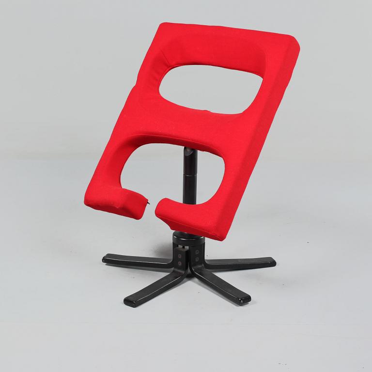 STOL, "Maskuli", Peter Opsvik, formgiven 1983.