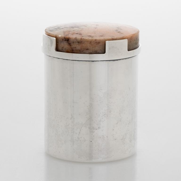 Bertel Gardberg, a stone-lidded silver jar, Kultateollisuus, Turku 1966.