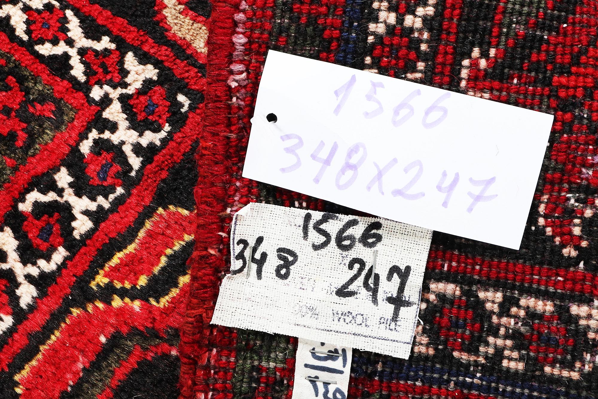 Carpet, Hosseinabad, ca 348 x 247 cm.