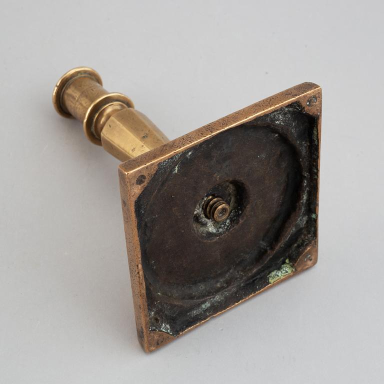Ljusstake, brons, sydeuropa, 1700-tal.