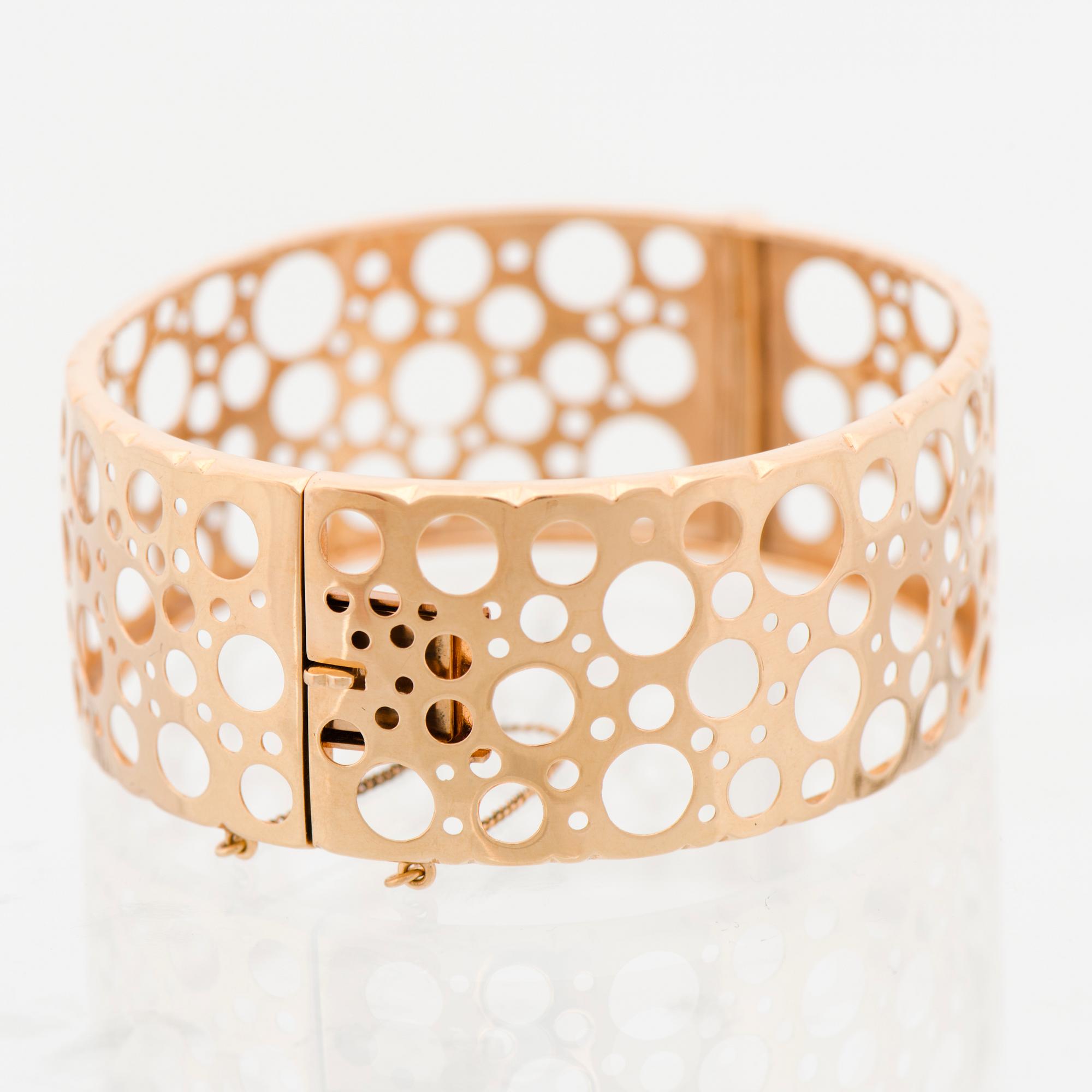 LIISA VITALI BRACELET, 14K gold. Kultakeskus, Helsinki Finland 1972.