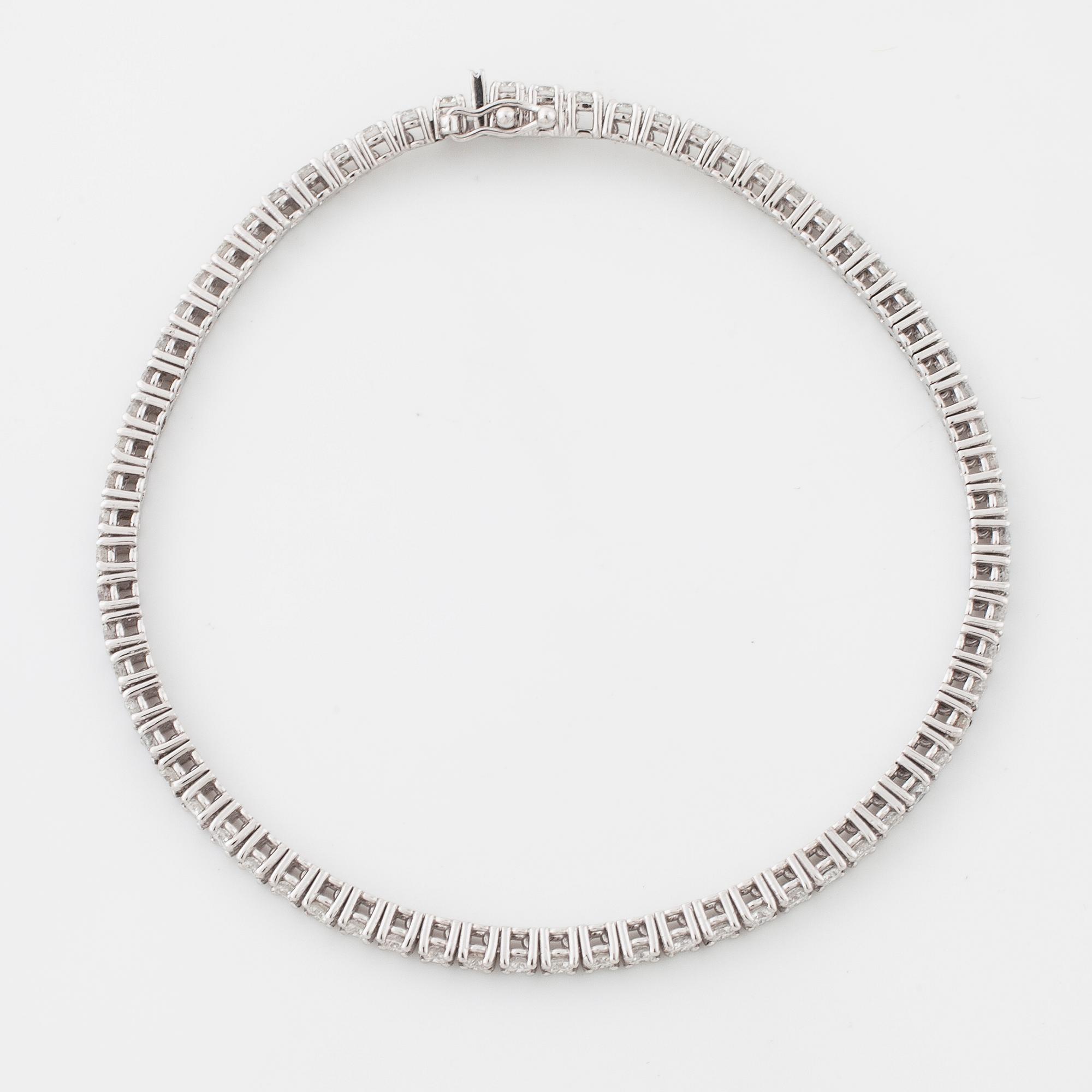 ARMBAND, med briljantslipade diamanter, totalt ca 2.75 ct.