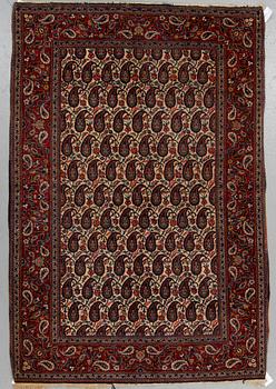 MATTO, a semi-antique Kashan, ca 198,5 x 135 cm.