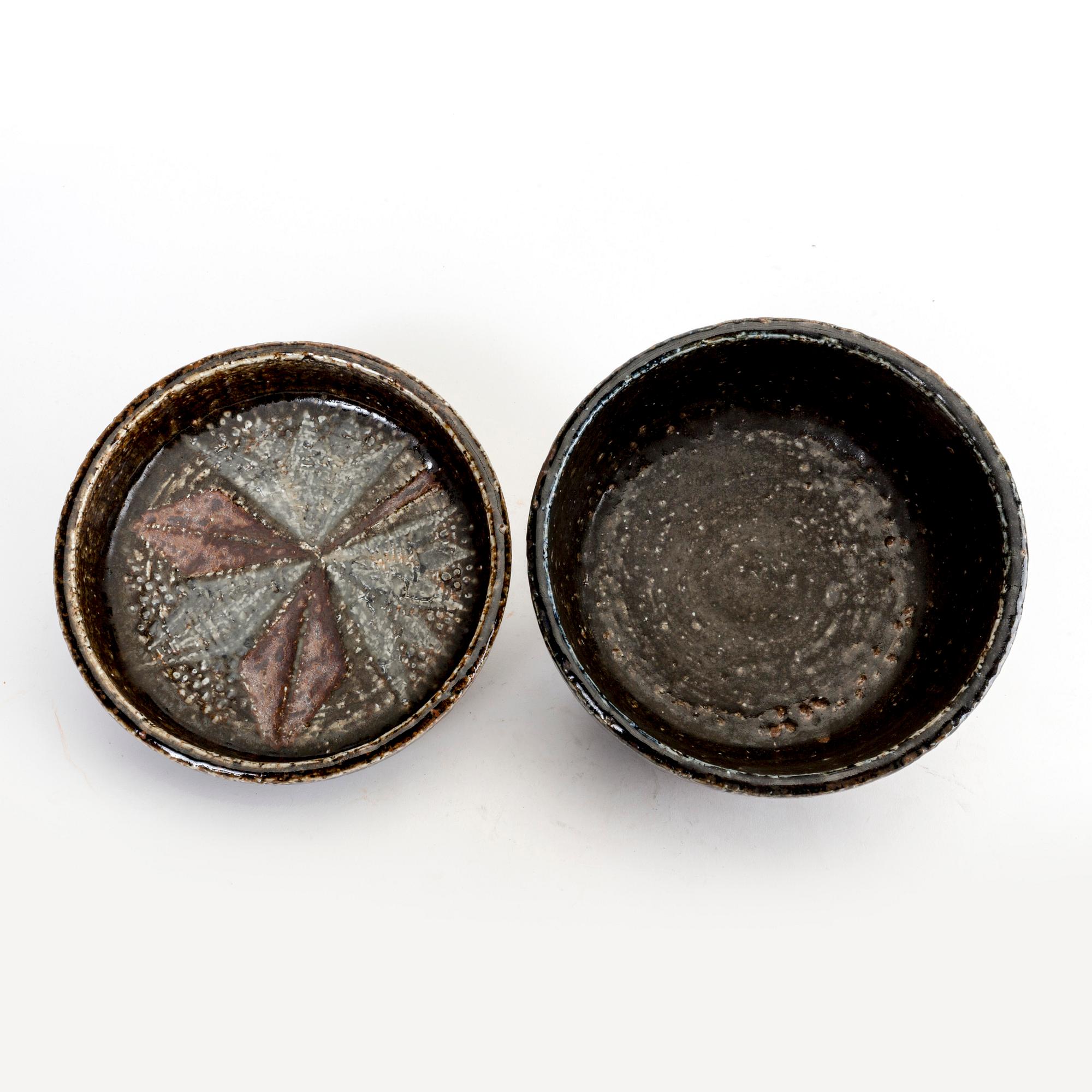 A set of two Carl-Harry Stålhane signed stoneware bowls from Rörstrand.