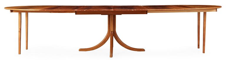 A Josef Frank mahogany dining table, Svenskt Tenn, model 1020.