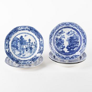 A matched set of blue and white dessert dishes, Qing dynasty, Qianlong (1736-95).