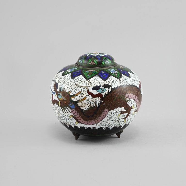 LOCKASK, cloisonné,  Kina, 1900-talets första hälft.