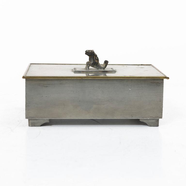 Nils Fougstedt, a pewter box, model A 273, Svenskt Tenn, Stockholm 1926.