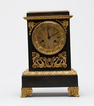 BORDSPENDYL, senempire, 1800-talets mitt.