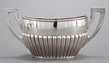 KAFFESERVIS, 3 delar, silver, empirstil, Stockholm, 1915. Vikt ca 1253 gr.