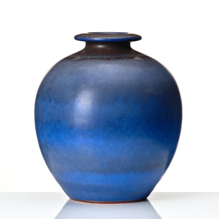 Berndt Friberg, a stoneware vase, Gustavsberg studio, Sweden 1965.