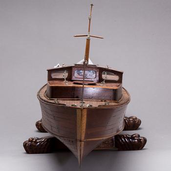 MODELLBÅT, Vosper Motor Jakt, England, 1937.
