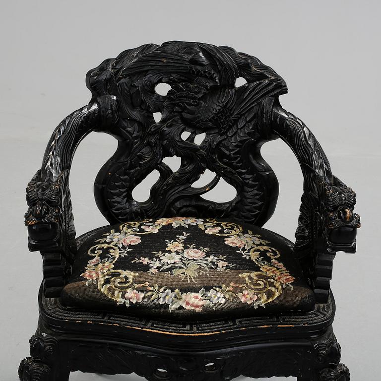 KARMSTOL, Kina, omkring sekelskiftet 1900.