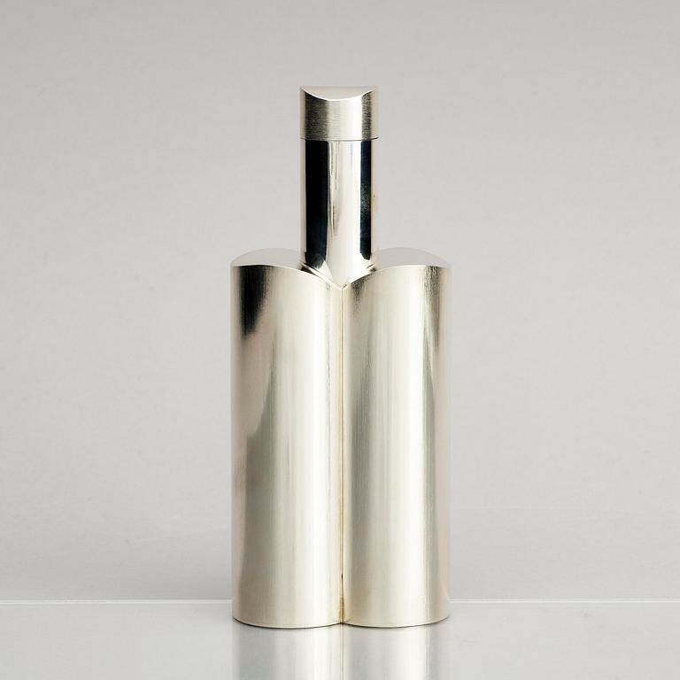 Rolf Lindståhl, a sterling silver bottle with lid, Stockholm 2003.
