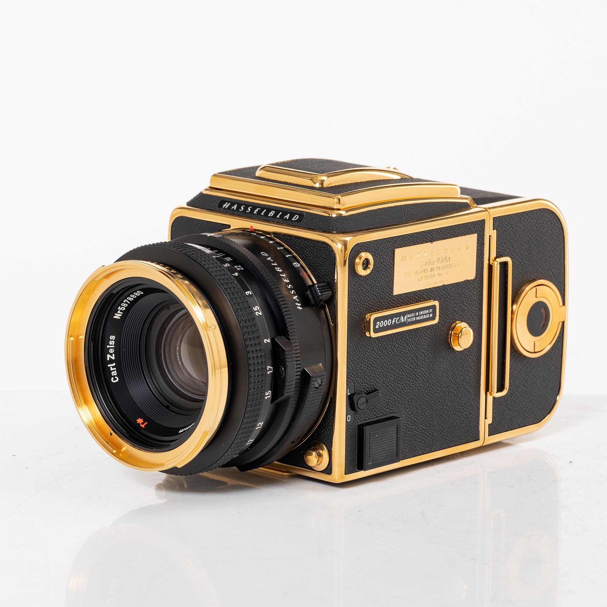 A Hasselblad camera, 2000FC/M, anniversary edition, 1985.