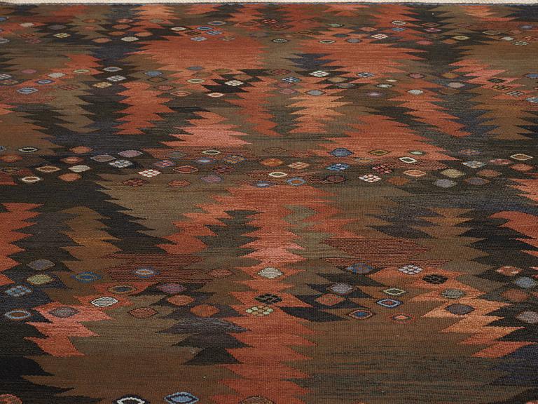 Barbro Nilsson, A carpet, "Tånga brun original", tapestry weave, ca 306,5-310 x 249,5-251,5 cm, signed AB MMF BN.