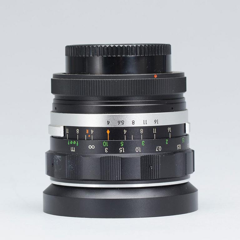 KAMERAOBJEKTIV, SOLIGOR AUTO ULTRA WIDE 1:4 F=17mm. 1500/300.
