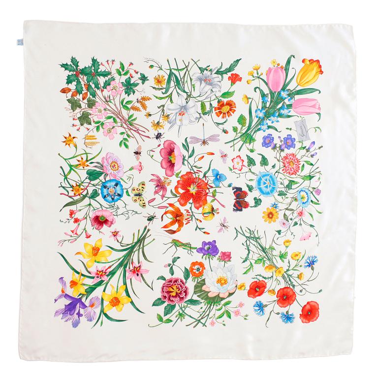 GUCCI, a silk "Flora" scarf.