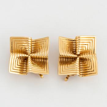 A pair of Tiffany & Co 14K gold earrings.