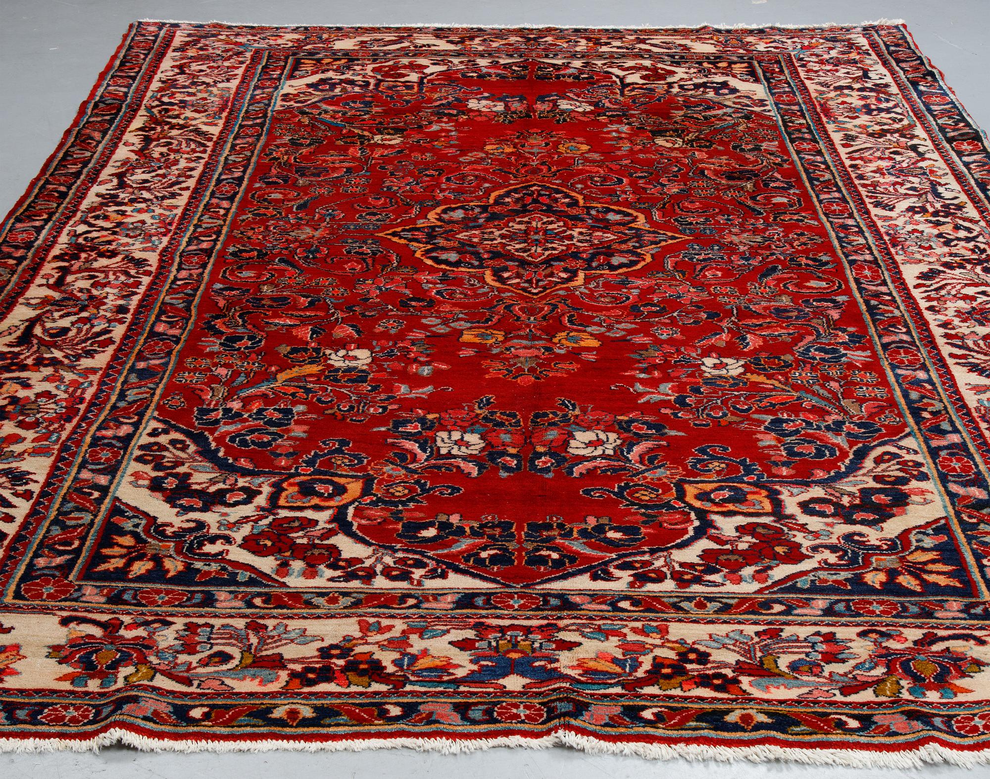 A carpet, Old Liliahn, ca 362 x 249 cm.