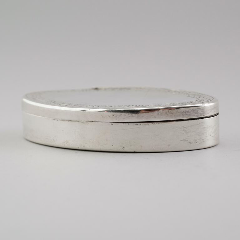 DOSA, silver, Per Erik Sundberg, Trosa 1850. Vikt ca 54 gram.