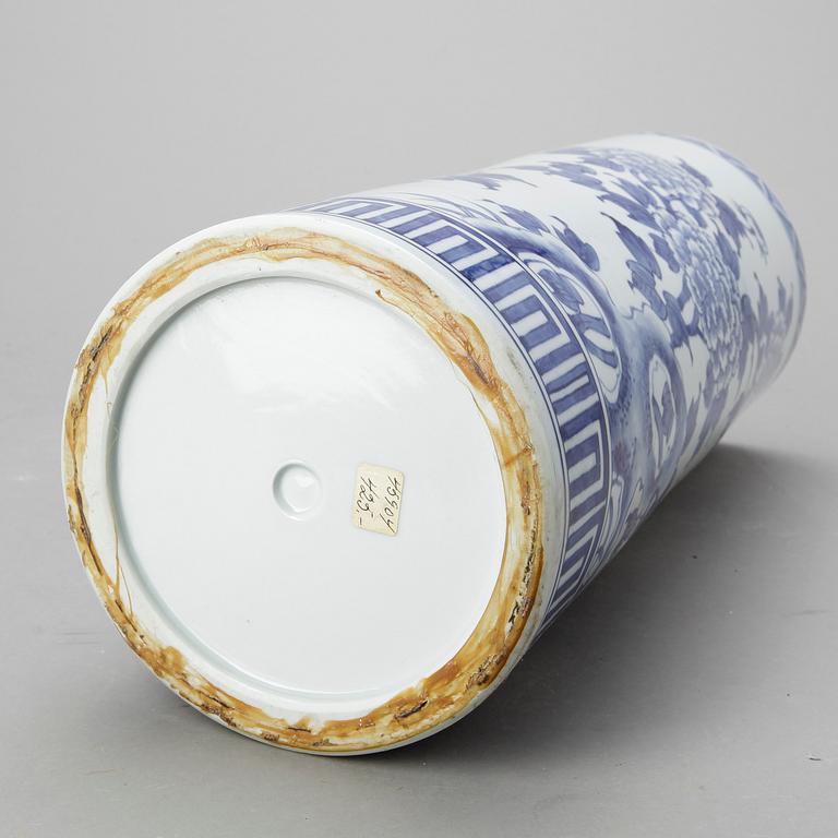 PARAPLYSTÄLL, porslin, Kina, modern tillverkning.